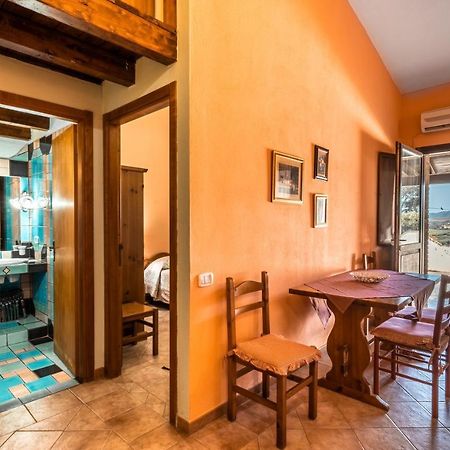Casa Vacanza Su Cuili กอนเนซา ภายนอก รูปภาพ