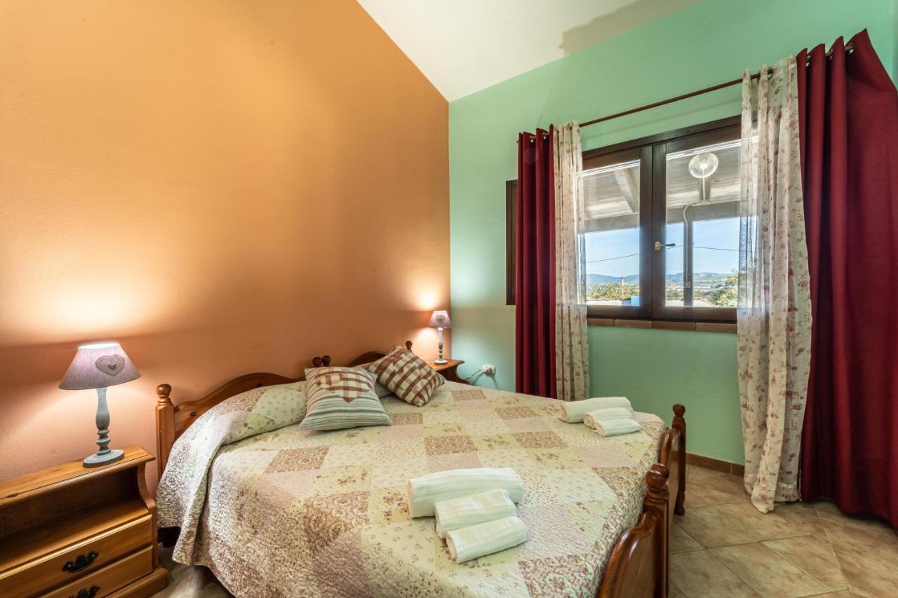 Casa Vacanza Su Cuili กอนเนซา ภายนอก รูปภาพ