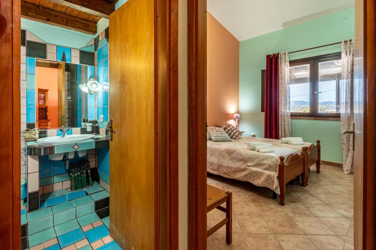 Casa Vacanza Su Cuili กอนเนซา ภายนอก รูปภาพ